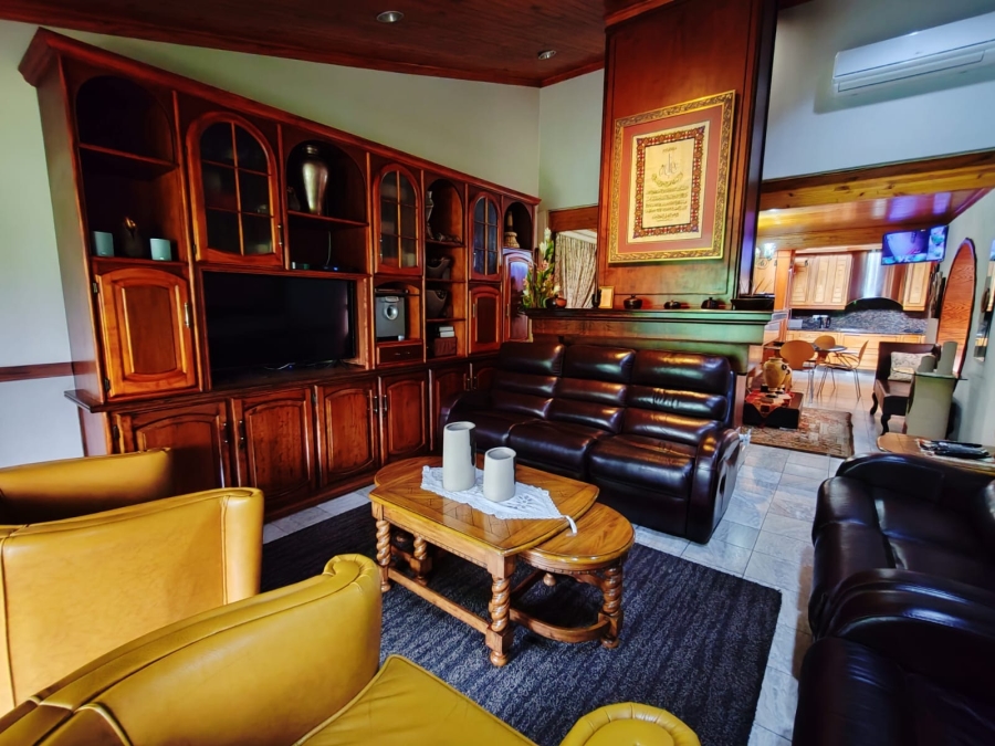 4 Bedroom Property for Sale in Van Der Hoff Park North West